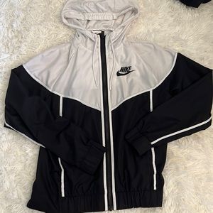 nike windbreaker